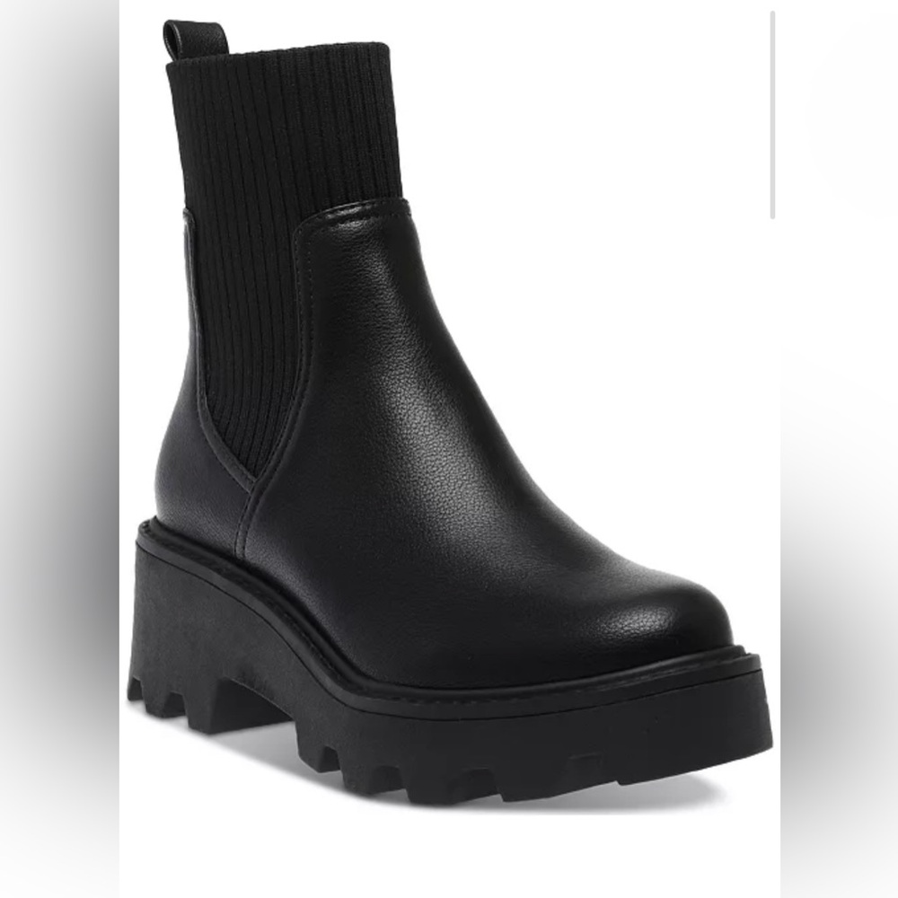 Women's Chelsea Boots - black size 7.5